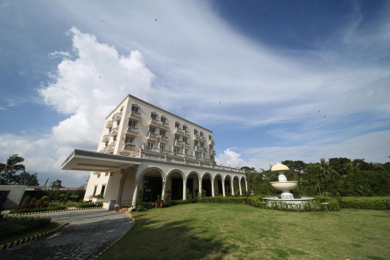 Via Appia Tagaytay Hotel Tagaytay City Екстериор снимка