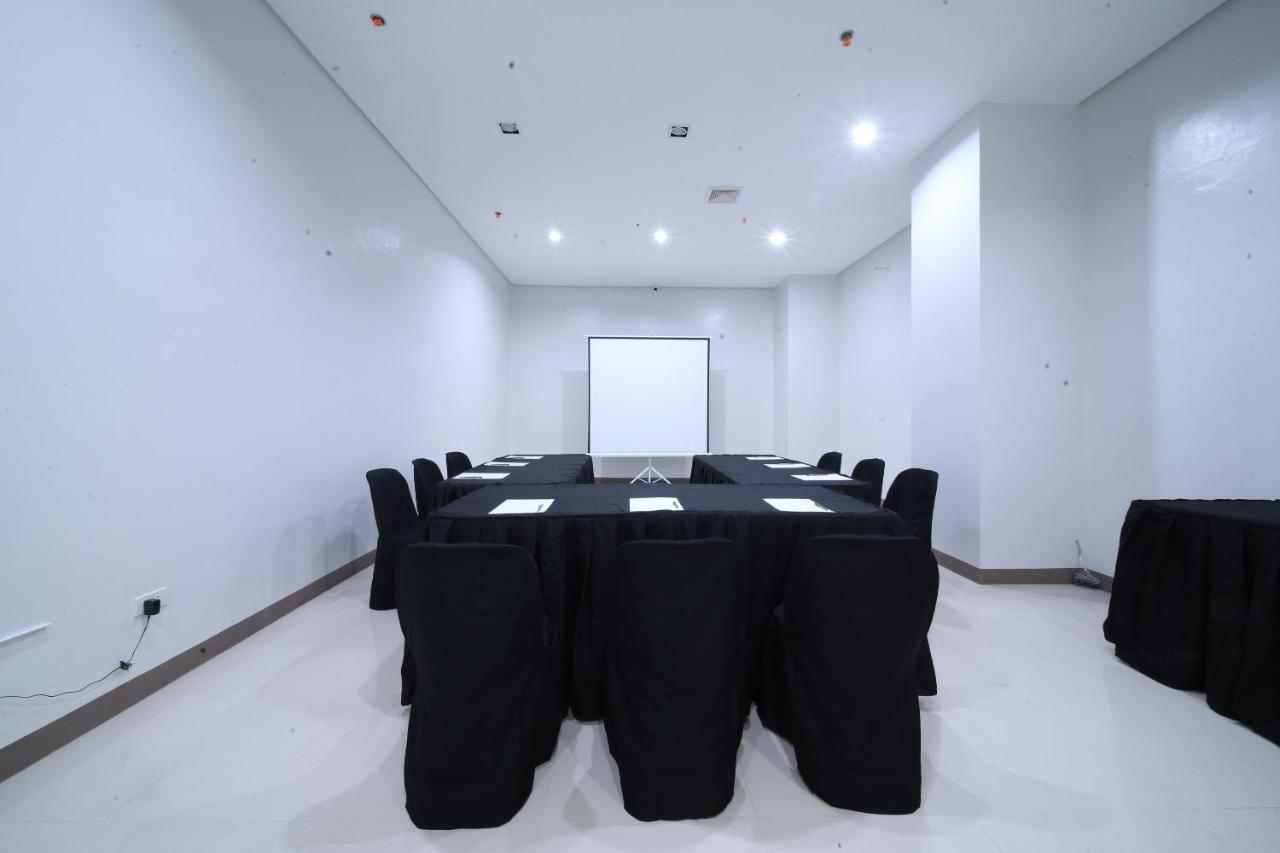 Via Appia Tagaytay Hotel Tagaytay City Екстериор снимка