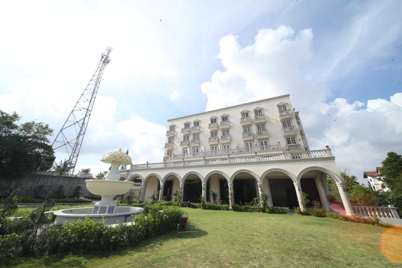 Via Appia Tagaytay Hotel Tagaytay City Екстериор снимка