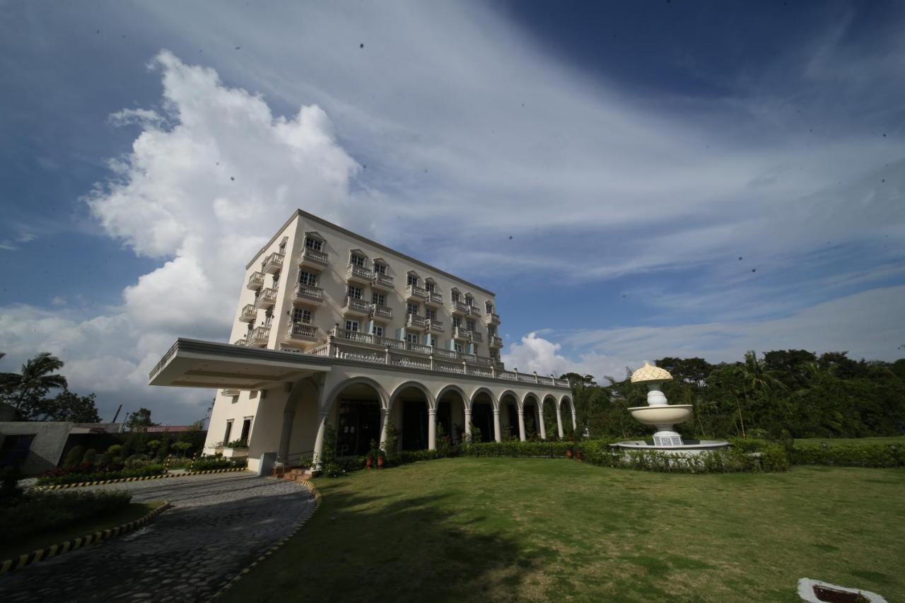 Via Appia Tagaytay Hotel Tagaytay City Екстериор снимка